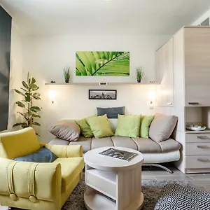 Bpr Paradise , Budapest Hungary