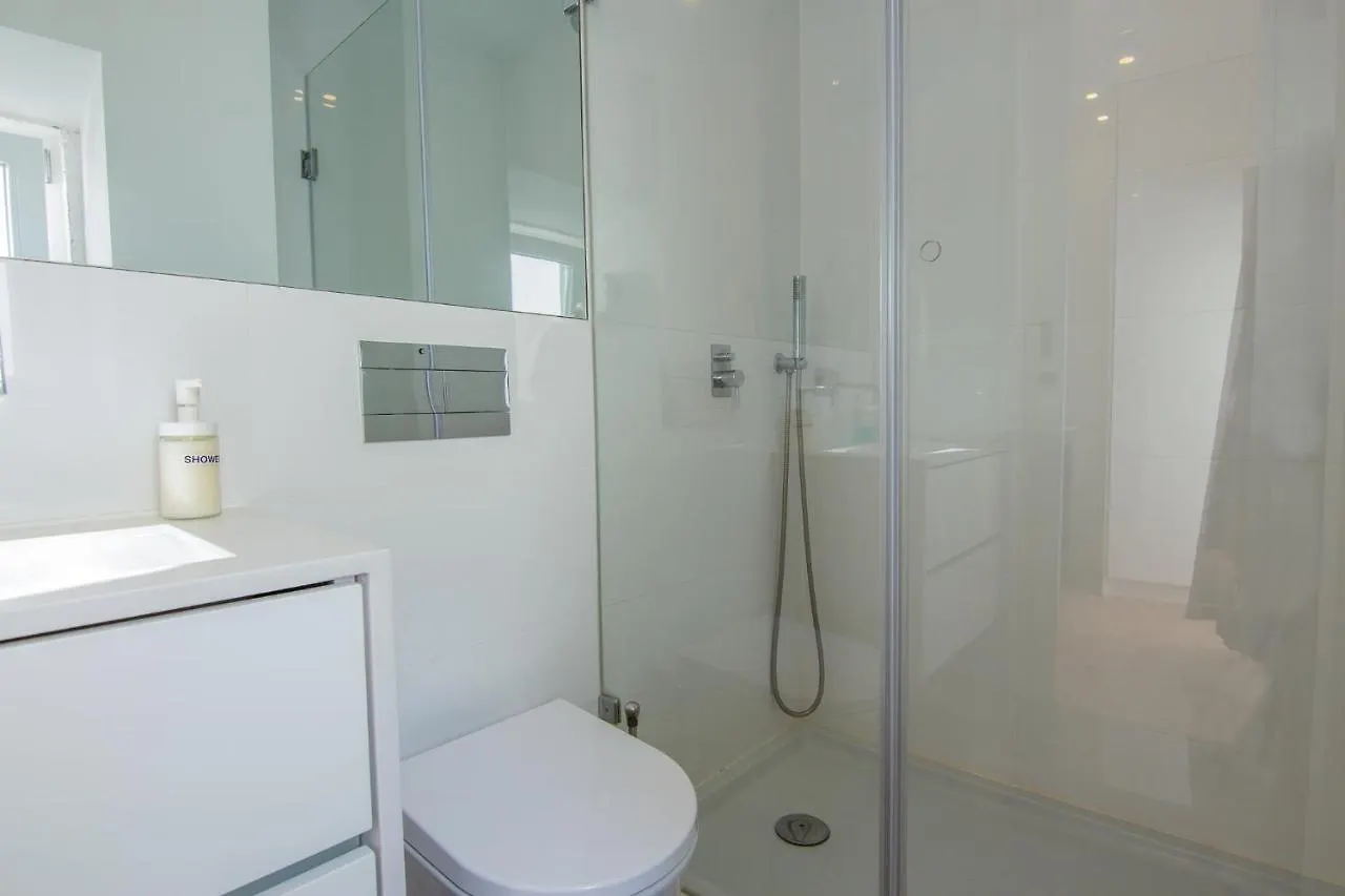 New Apartment Bairro Alto Lizbona 0*,  Portugalia