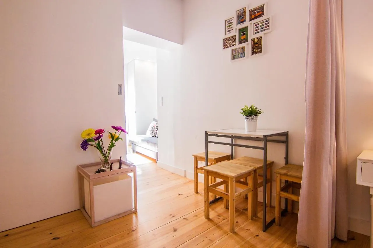 New Apartment Bairro Alto Lizbona